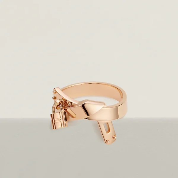 Kelly Gavroche Ring