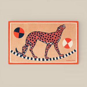 Le Guepard En Equilibre Beach Towel - Terre Battue / Pêche / Rouge