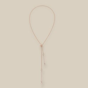 Clou de forge long pendant