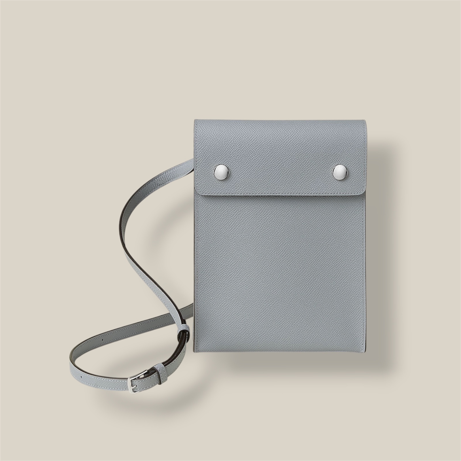 Hermèsnap Vertical To Go pouch