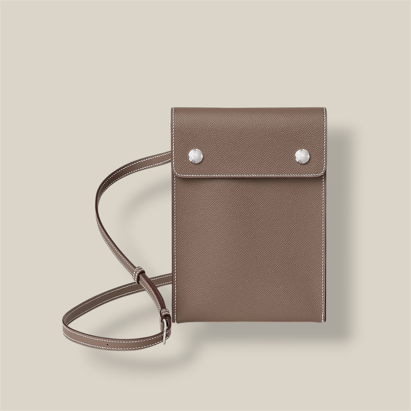 Hermèsnap Vertical To Go pouch