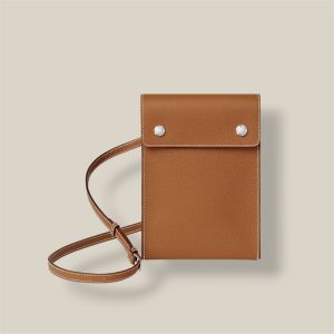Hermèsnap Vertical To Go pouch