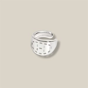 Point Sellier Left Single Ear Cuff